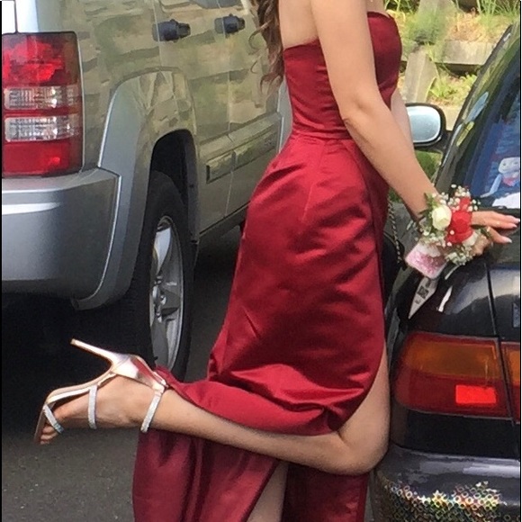 CUSTOM MADE PROM DRESS - Picture 6 of 7